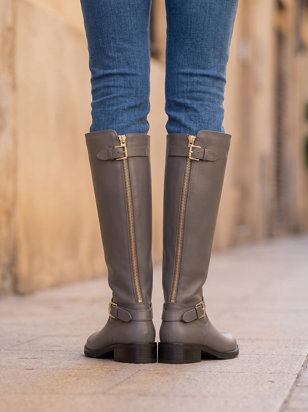 Women's Zip Up Buckle Tall Boots