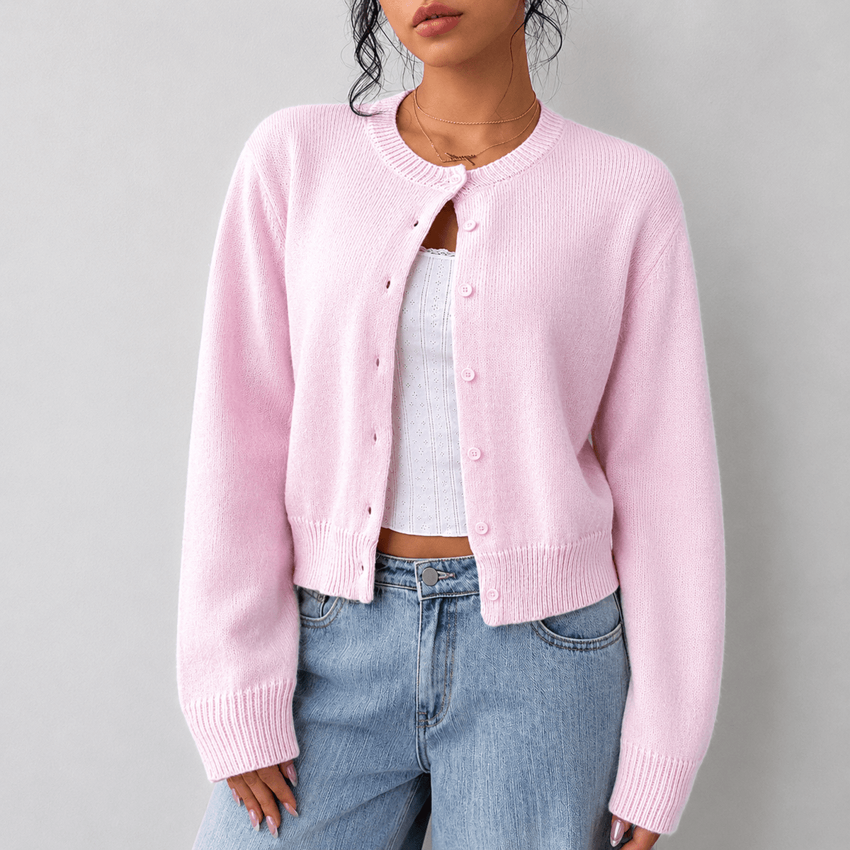 Women's Buttoned Short Knit Cardigan with Clean Finish