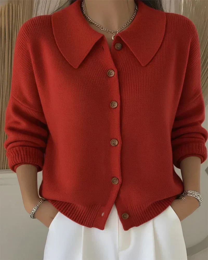Women's Chunky Knit Cardigan with Wide Collar and Wooden Buttons