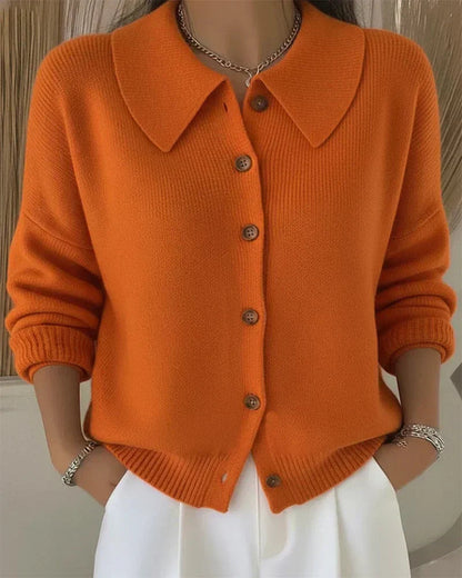 Women's Chunky Knit Cardigan with Wide Collar and Wooden Buttons