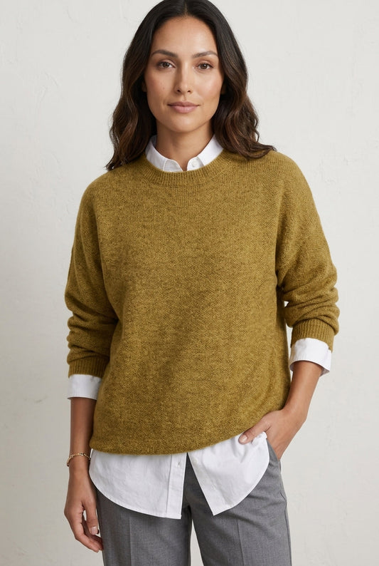 Women's Chunky Knit Jumper with Subtle Details