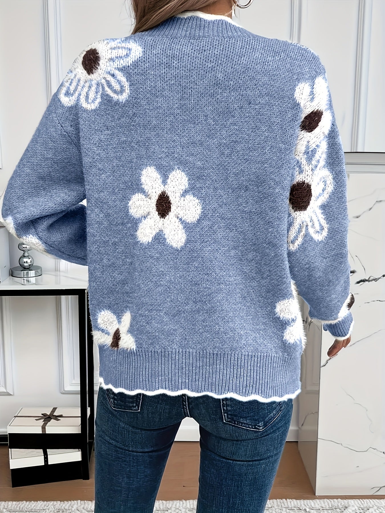 Women's Floral Print V-Neck Jumper with Comfortable Fit