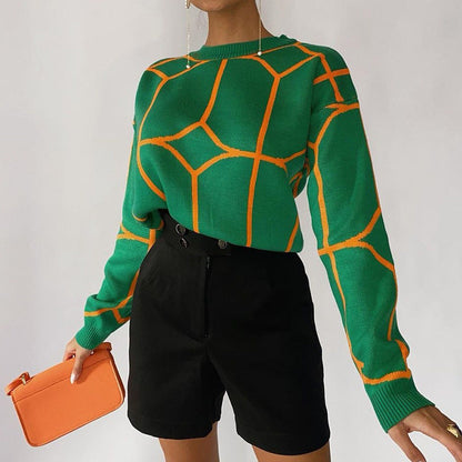 Women's Knitted Jumper with Geometric Pattern and Clean Finish
