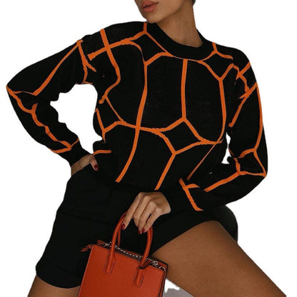 Women's Knitted Jumper with Geometric Pattern and Clean Finish