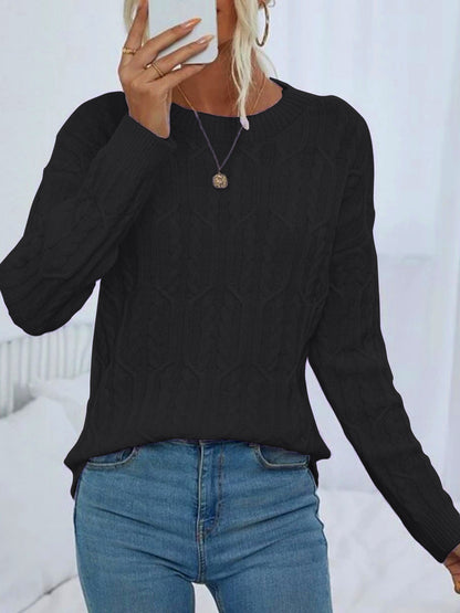 Women's Knitted Jumper with Twisted Pattern and Round Neckline