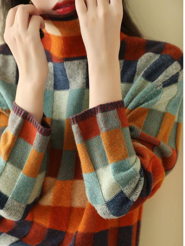 Women's Knitted Turtleneck Jumper with Fitted Design