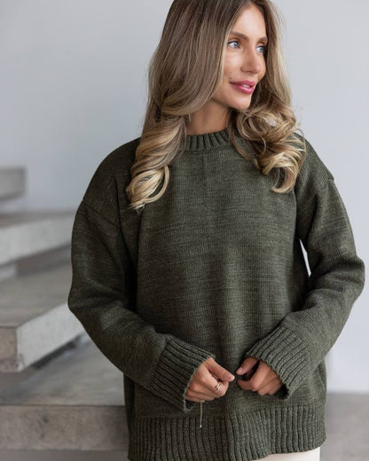 Women's Loose Cable Knit Jumper with Ribbed Edges