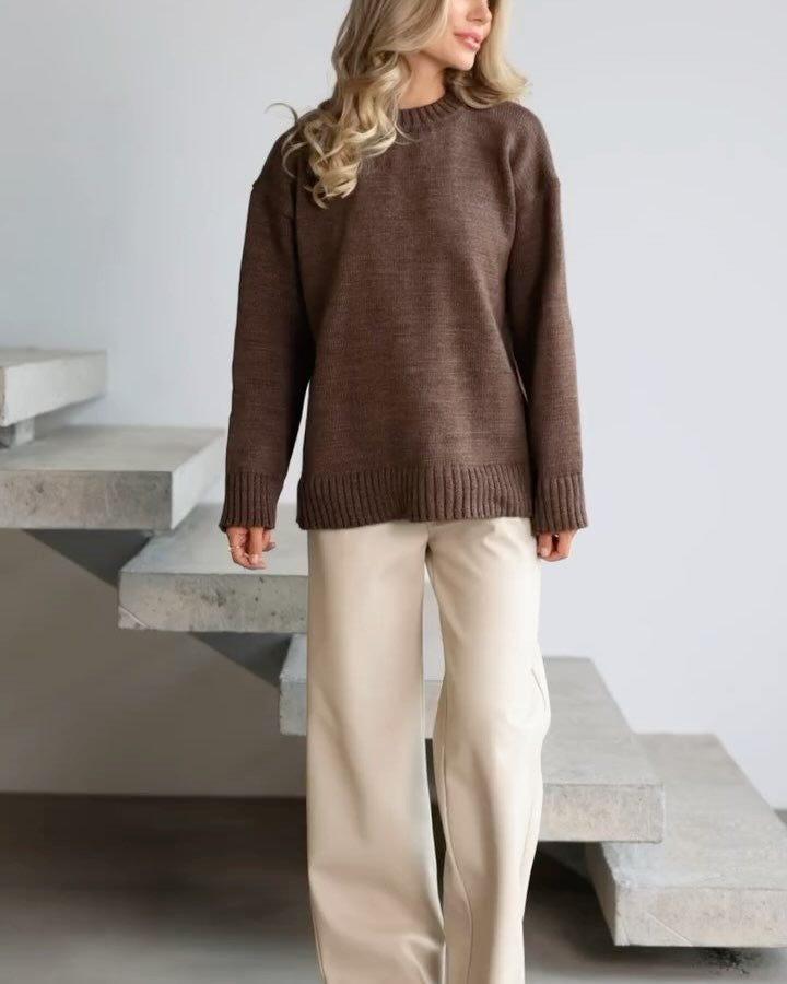 Women's Loose Cable Knit Jumper with Ribbed Edges