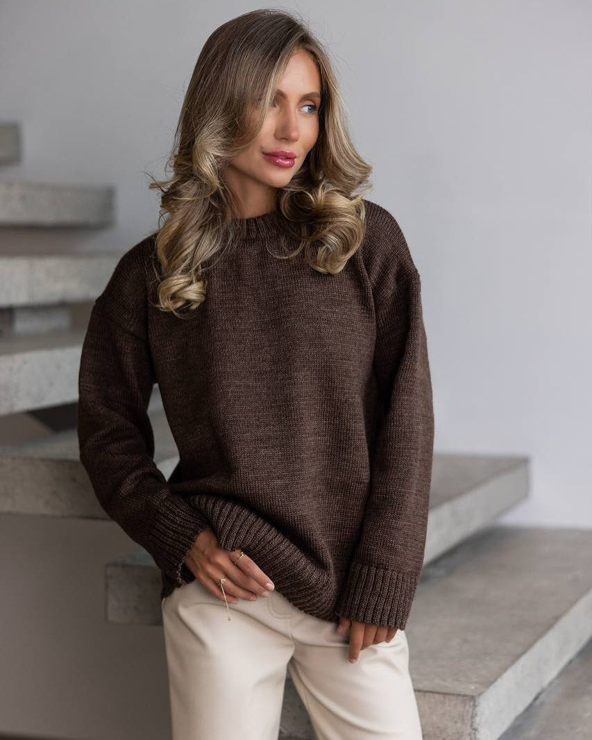 Women's Loose Cable Knit Jumper with Ribbed Edges