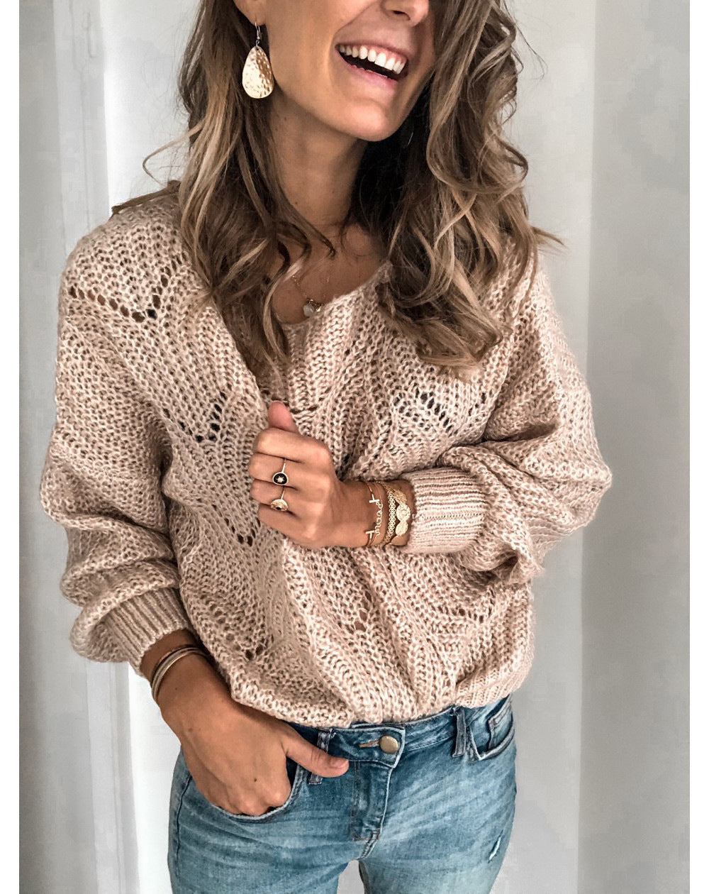 Women's Oversized Cable Knit Jumper with Twisted Design