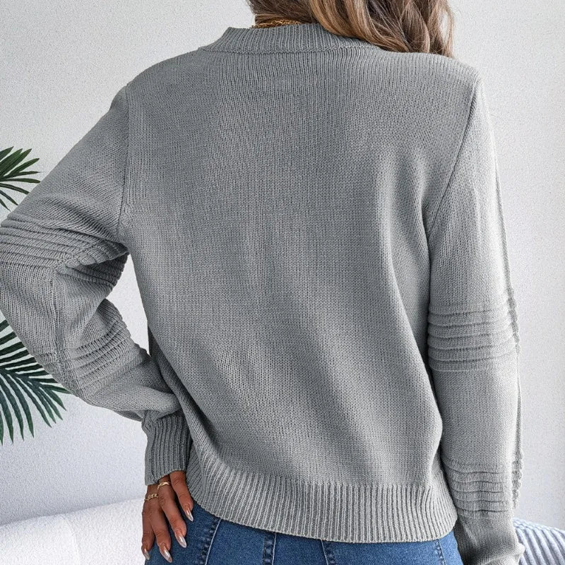Women's Round Neck Jumper in Soft Knit with Reinforced Seams