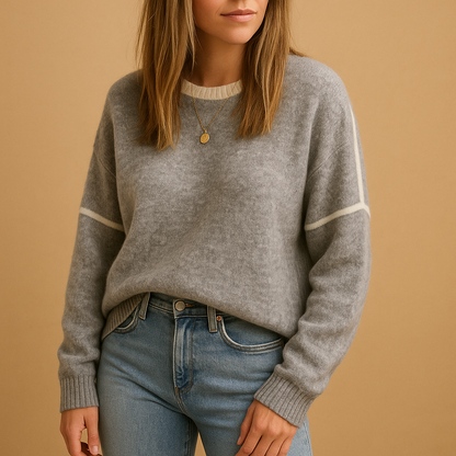 Women's Round Neck Jumper with Contrasting Stripes
