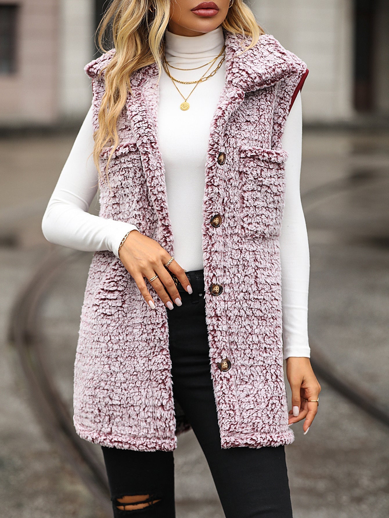 Women's Sleeveless Hooded Cardigan with Pockets and Buttoned Closure