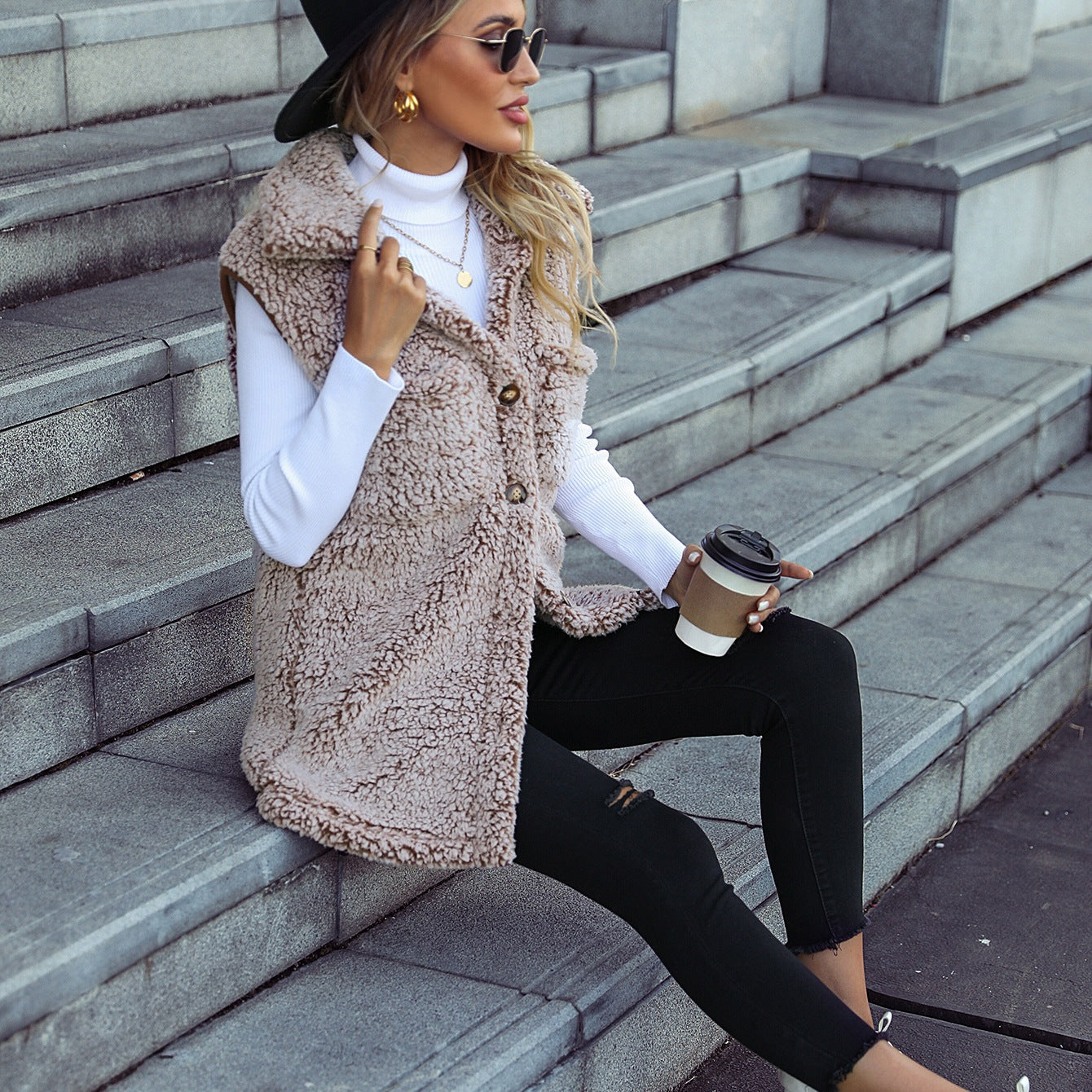 Women's Sleeveless Hooded Cardigan with Pockets and Buttoned Closure