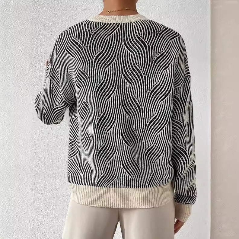 Women's Wide-Sleeved Jumper with Wave Pattern