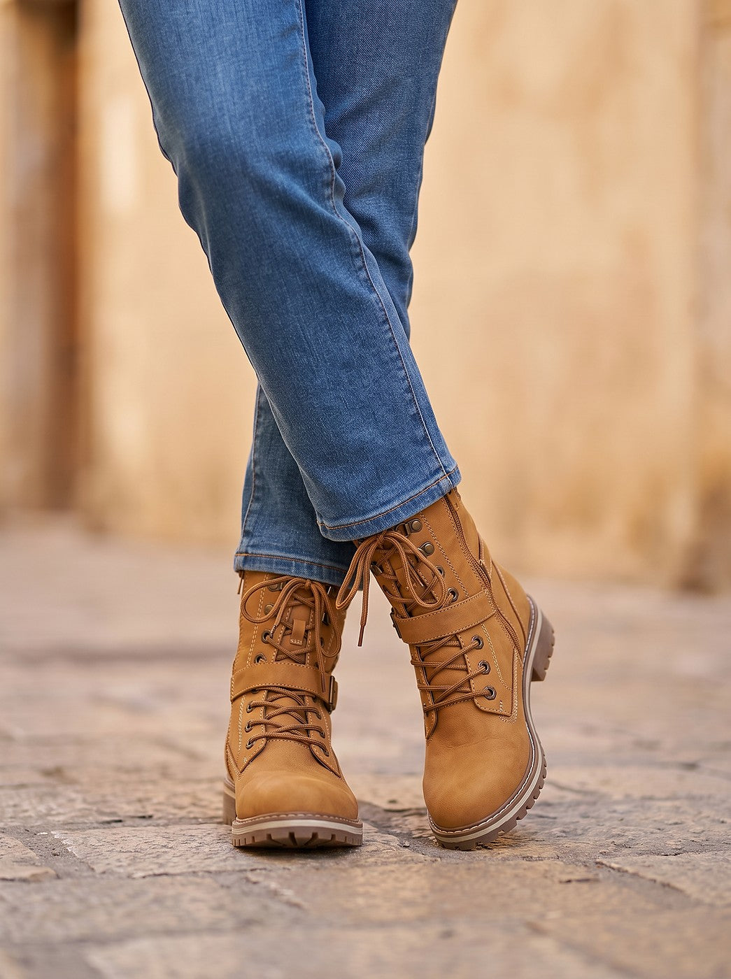 Women's Winter Cleated Sole Combat Boots