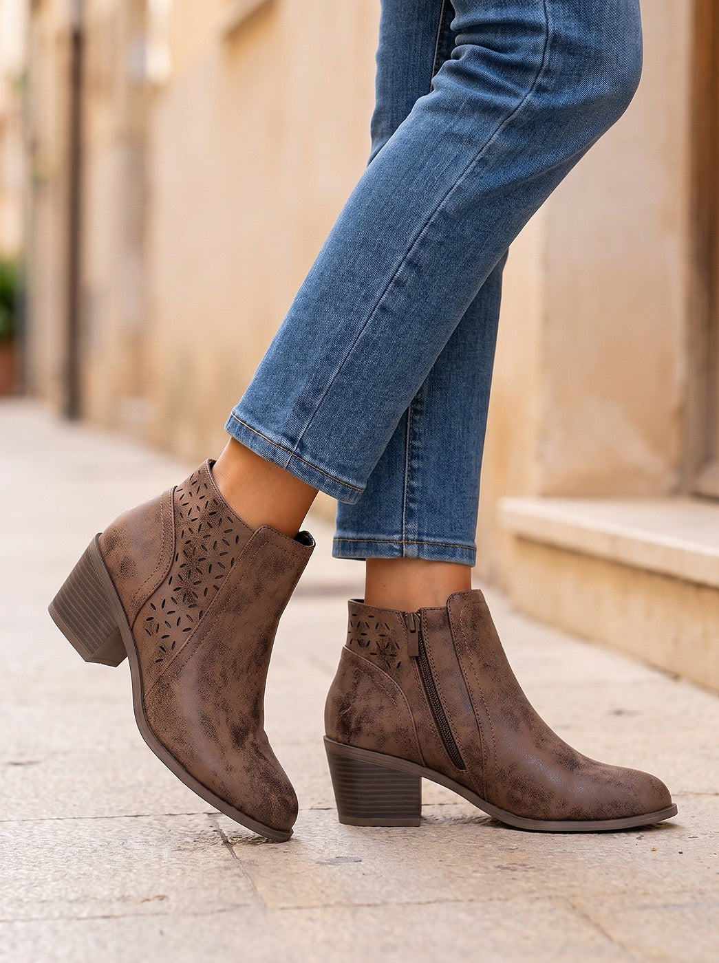 Women's Cut Out Heeled Ankle Boots