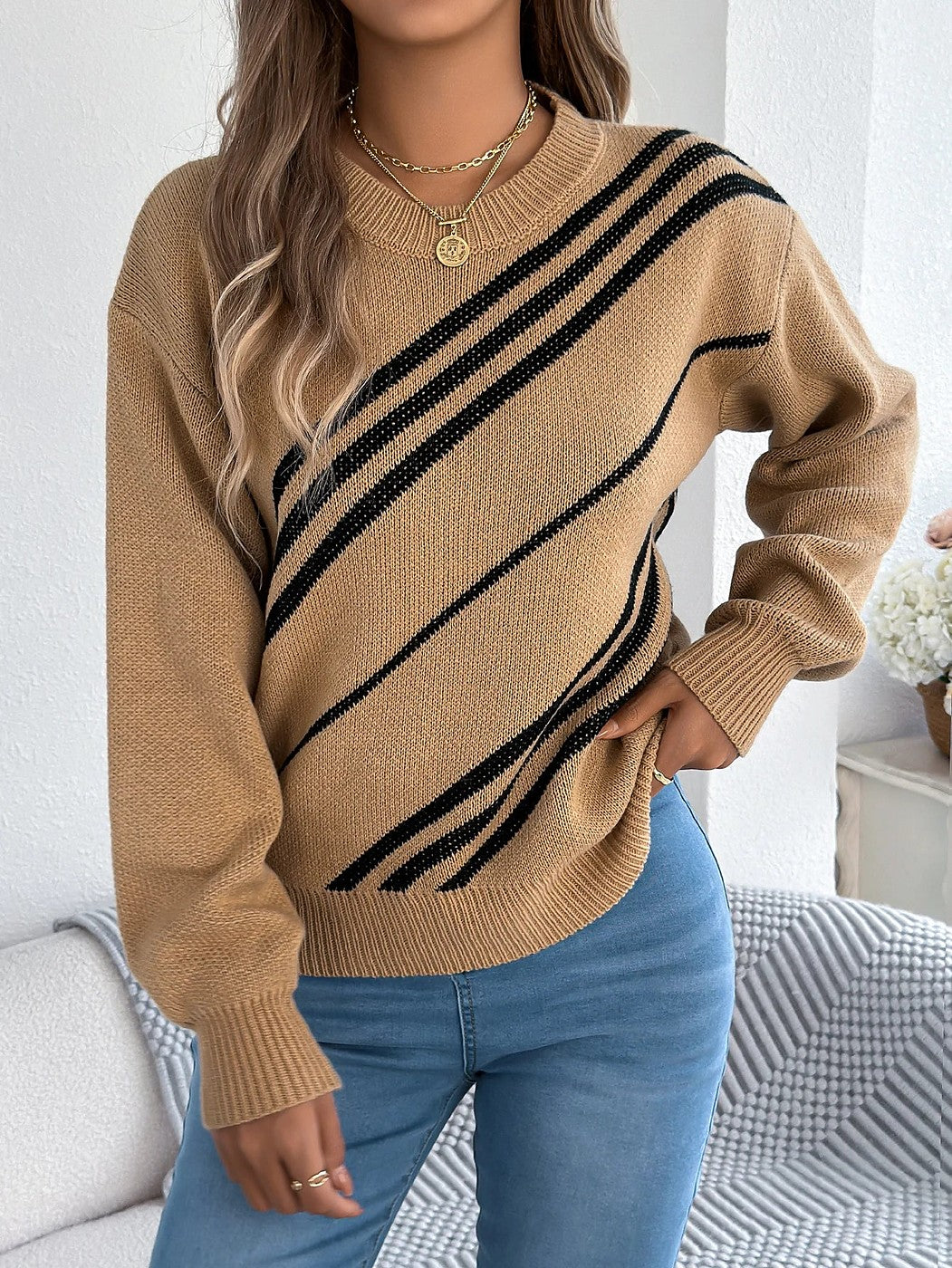 Women's Diagonal Stripe Puff Sleeve Jumper