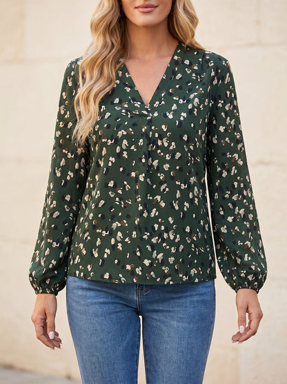 Women's Printed V Neck Pleated Top